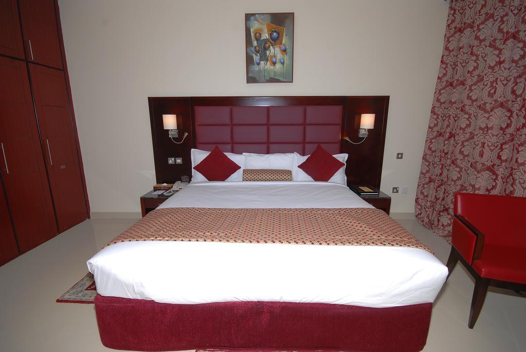 Ramee Rose Hotel Apartments Abu Dhabi Exterior photo